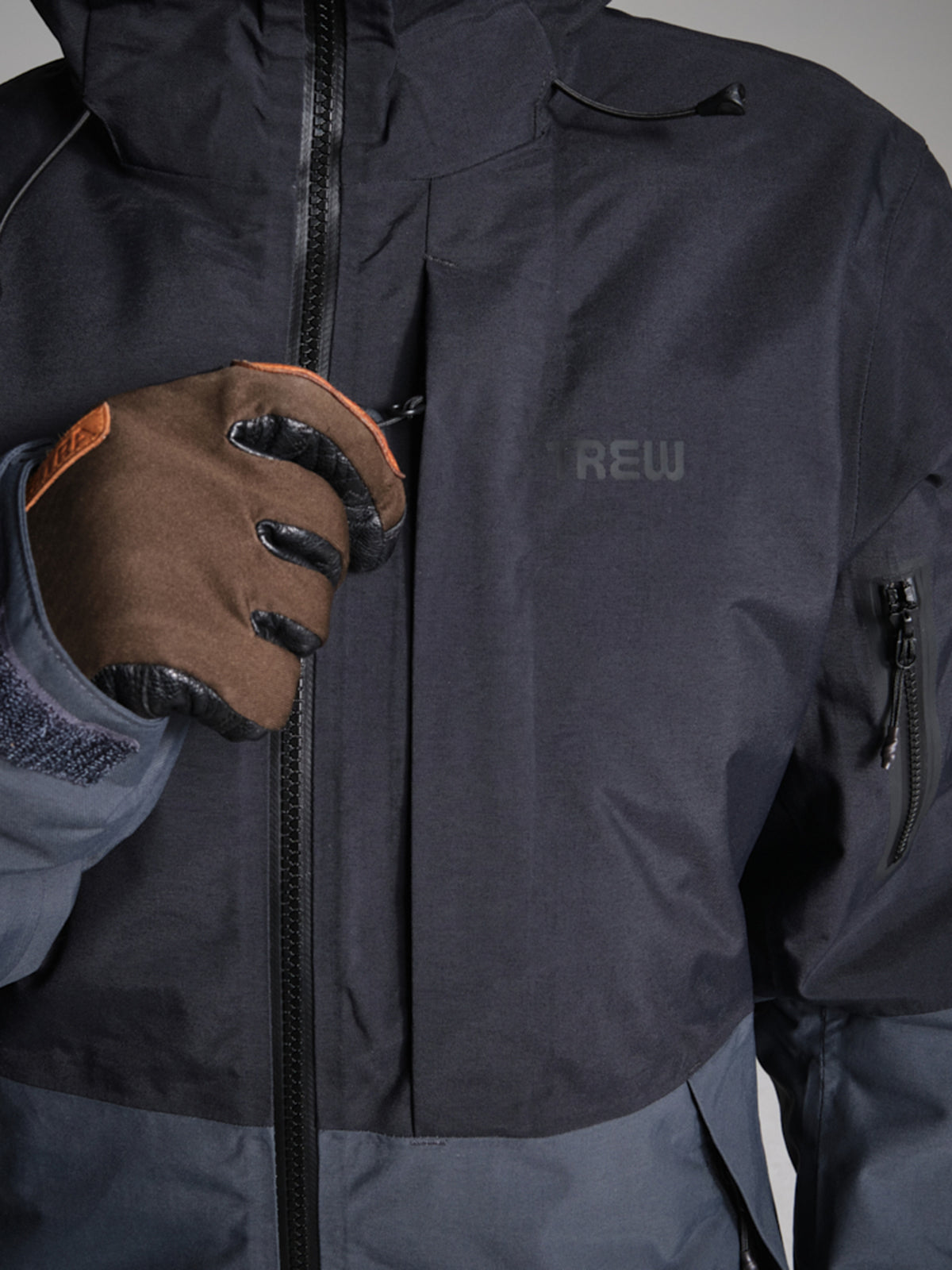 Campera Trew Gear - Trillium anthracite 2L 20K/20K