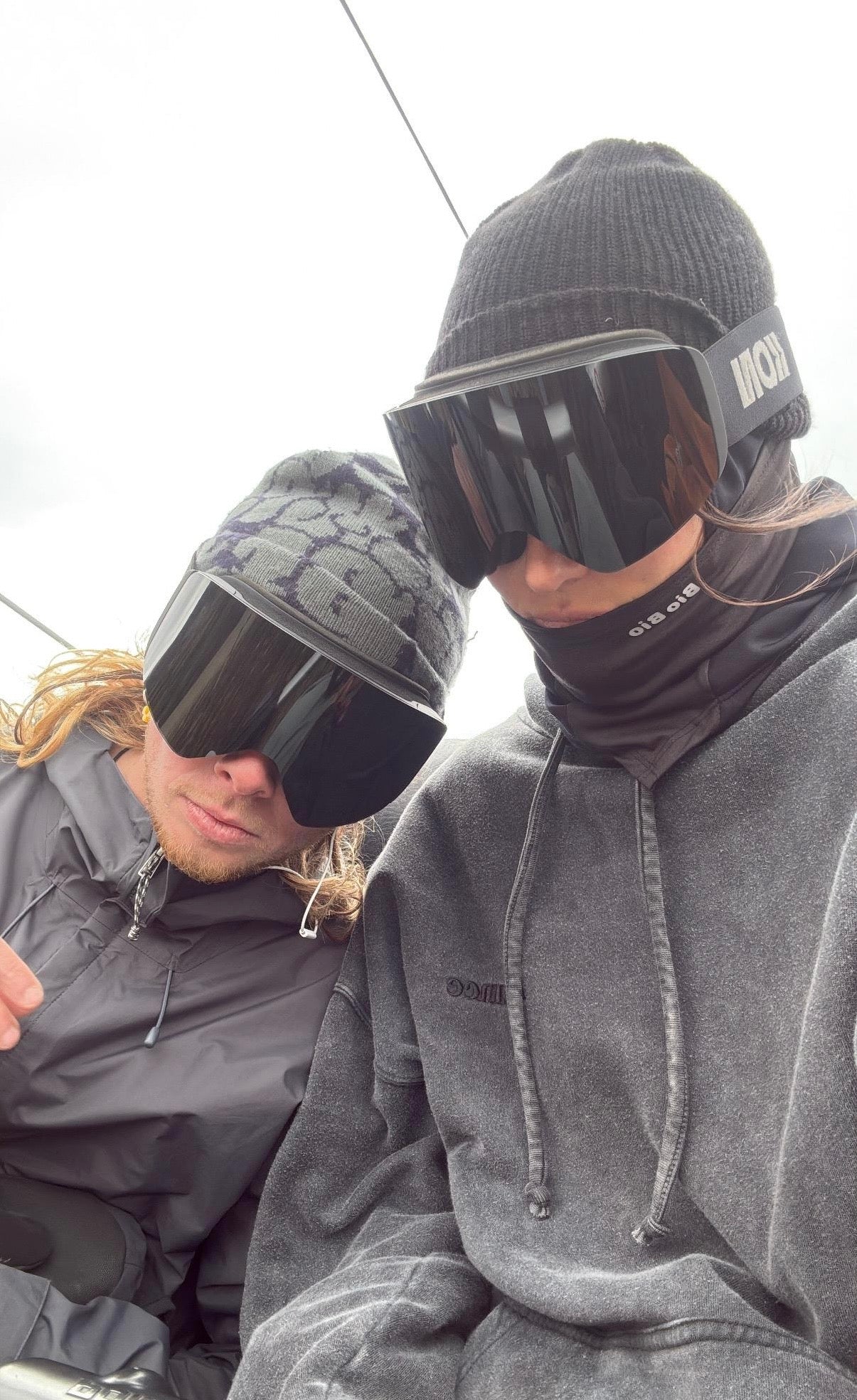 Antiparras Back On MAGNETICA - The Team + Bonus lens